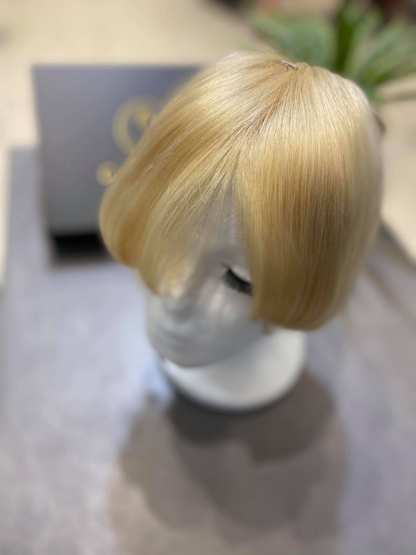 Monroe (Bangs)