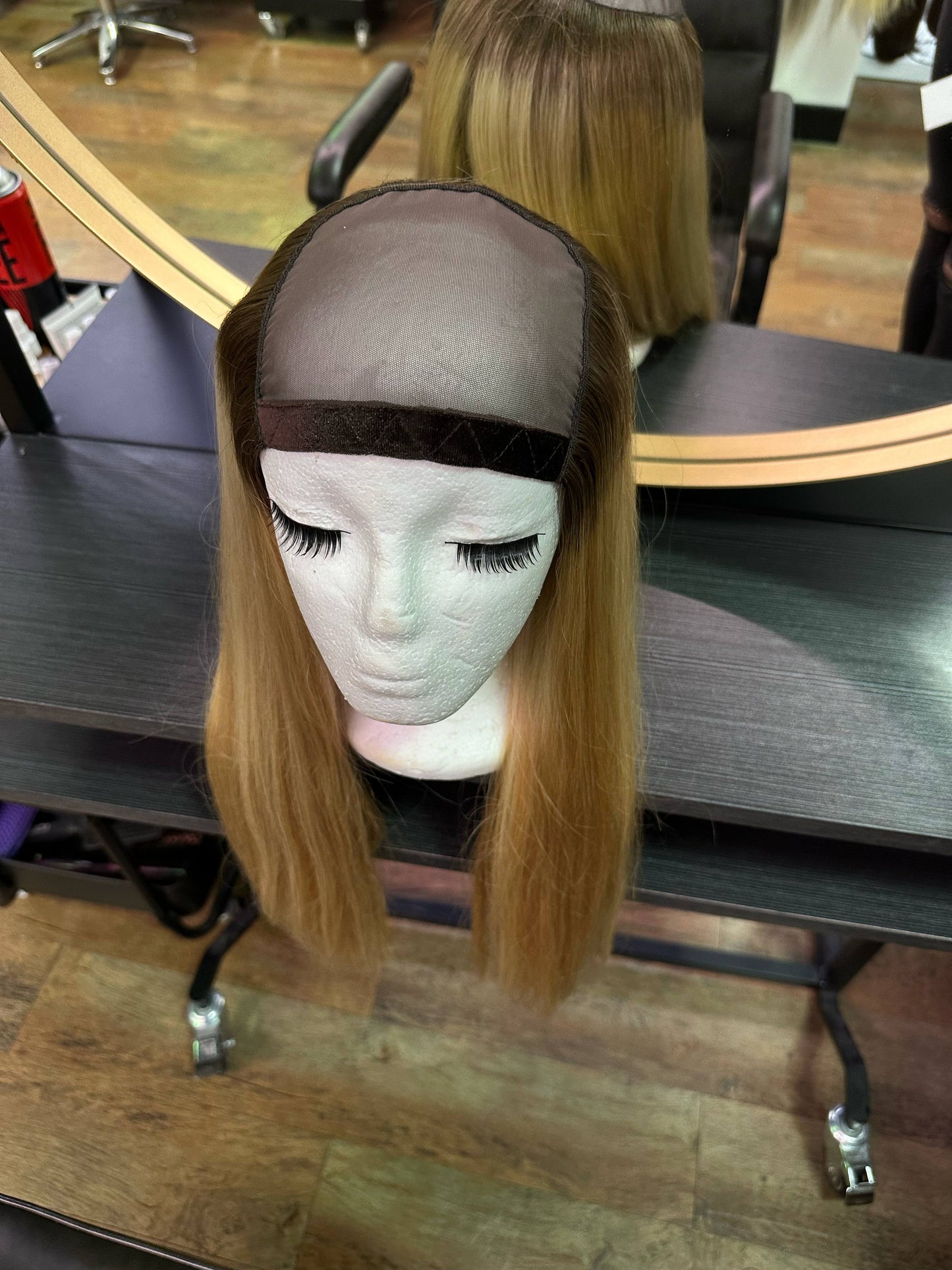 Cap Wig - 20" Natural/Golden Blonde