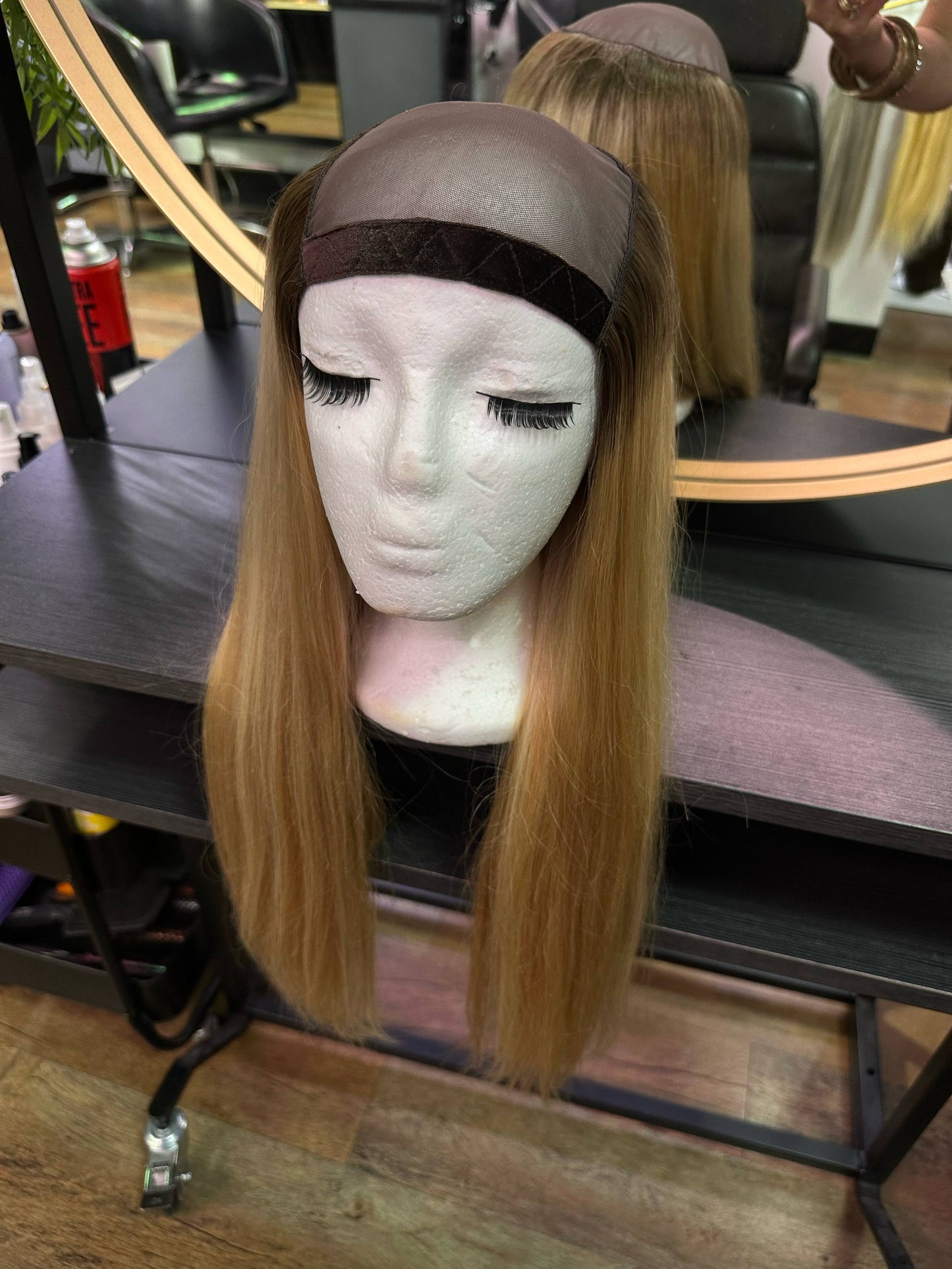 Cap Wig - 20" Natural/Golden Blonde